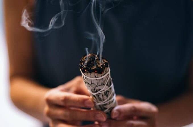 burning sage benifits